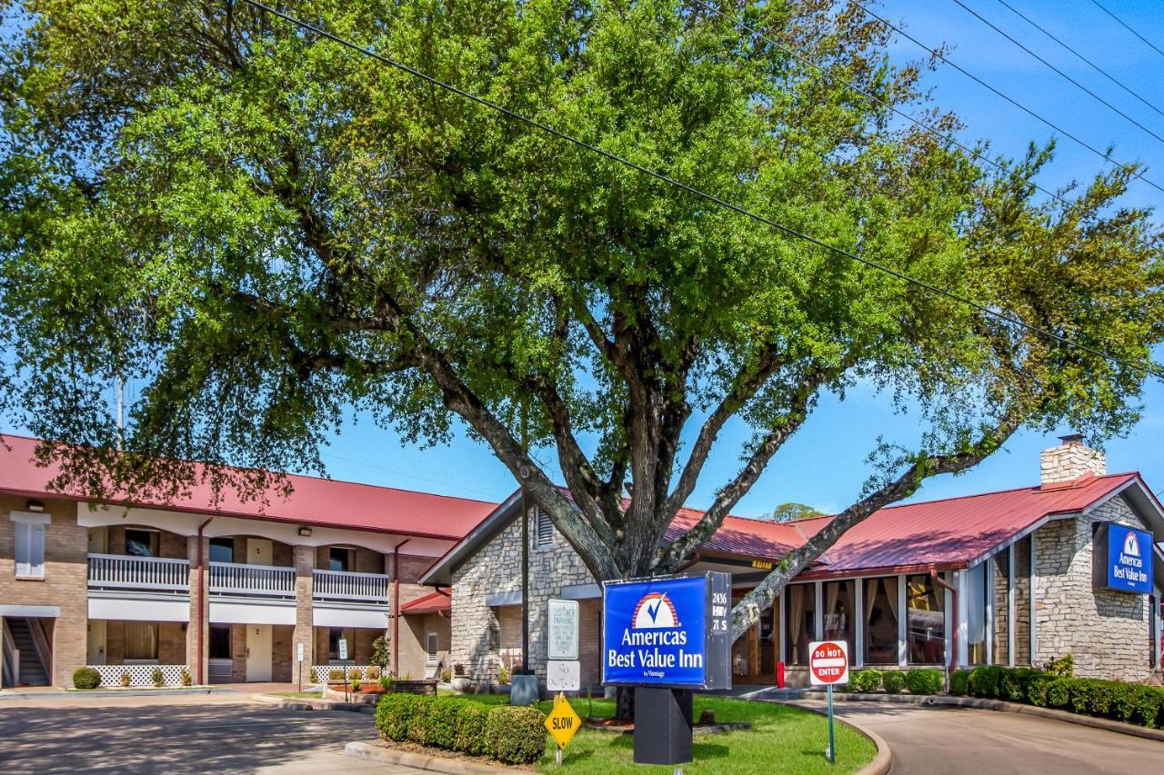 Americas Best Value Inn Columbus Exterior photo