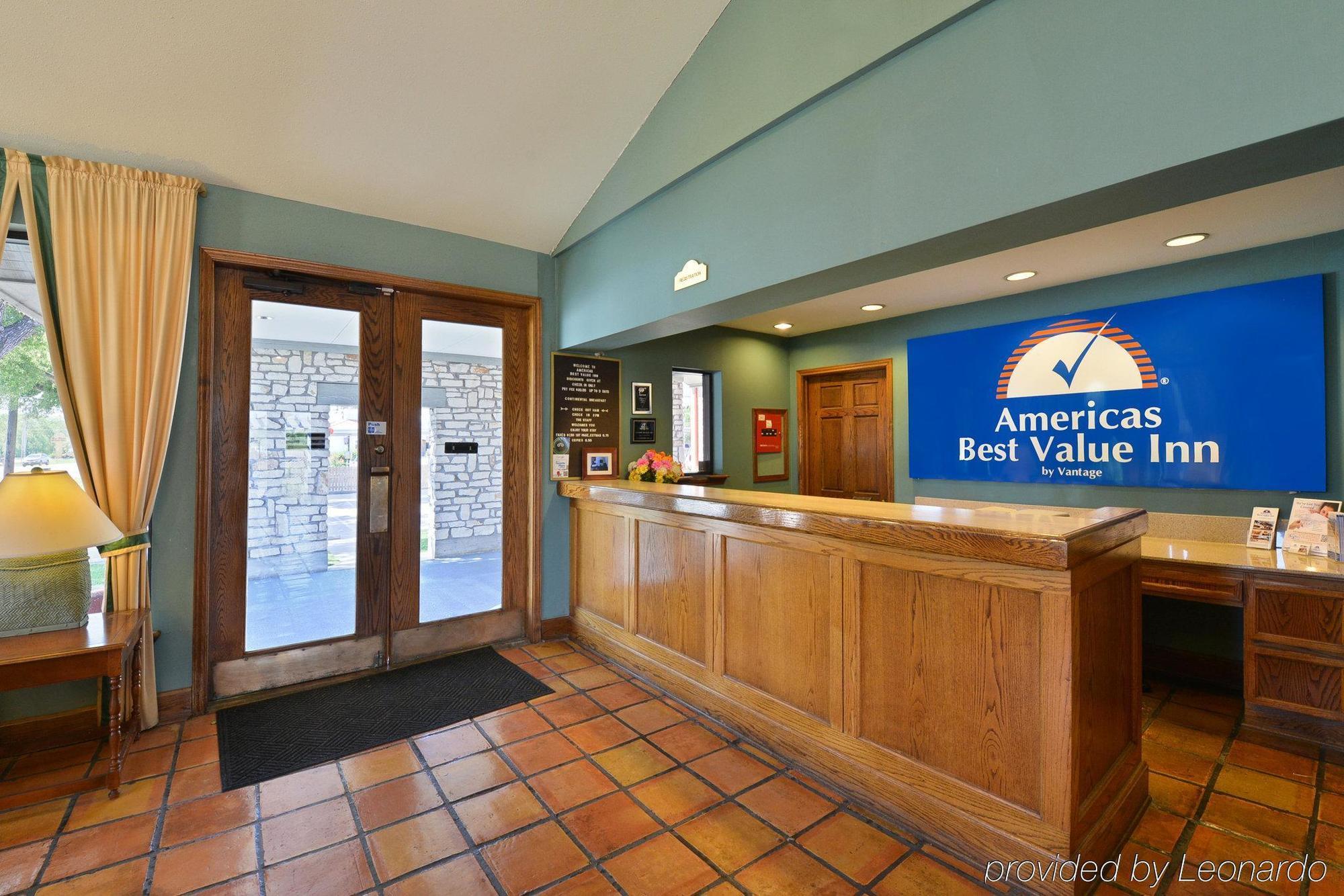 Americas Best Value Inn Columbus Exterior photo